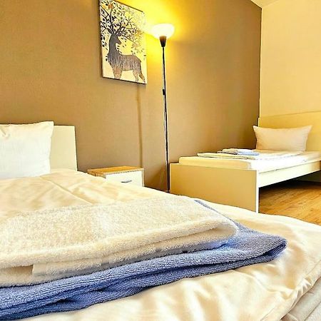 Apartment Number 3 Oberschleißheim Екстериор снимка